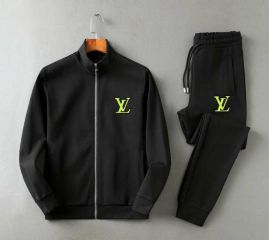 Picture of LV SweatSuits _SKULVM-5XLkdtn15629412